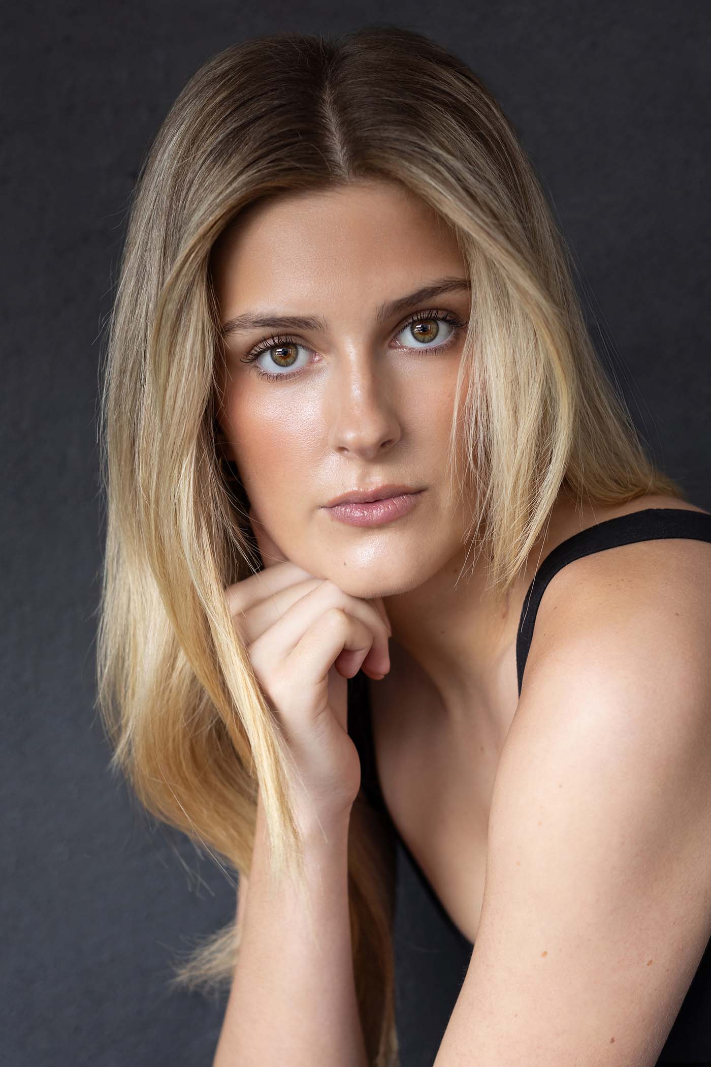 ALLEGRA_FORWEB_SILHOUETTE_MODELS_1