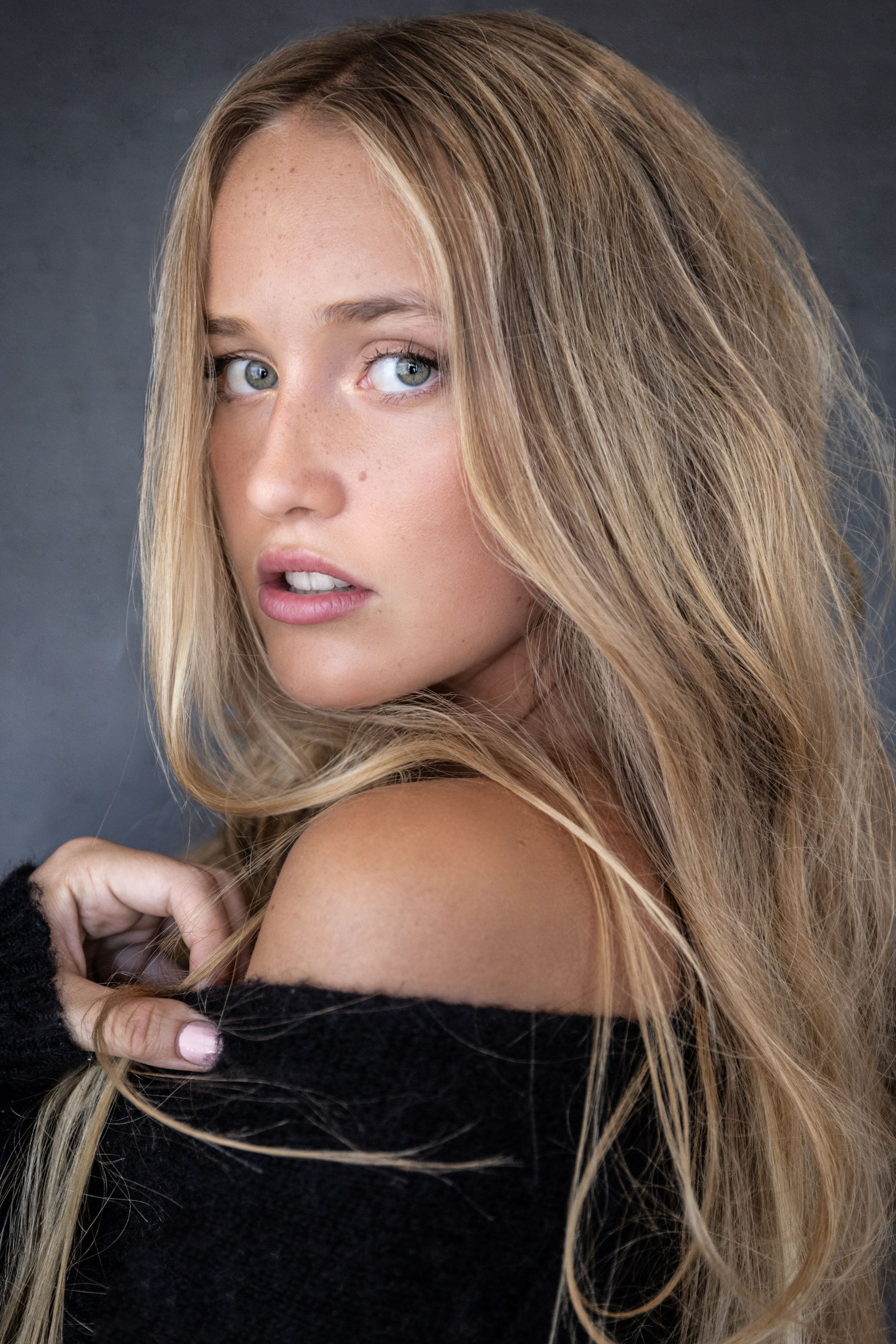 Web uploads (19.05 x 21.696 cm) - 1
