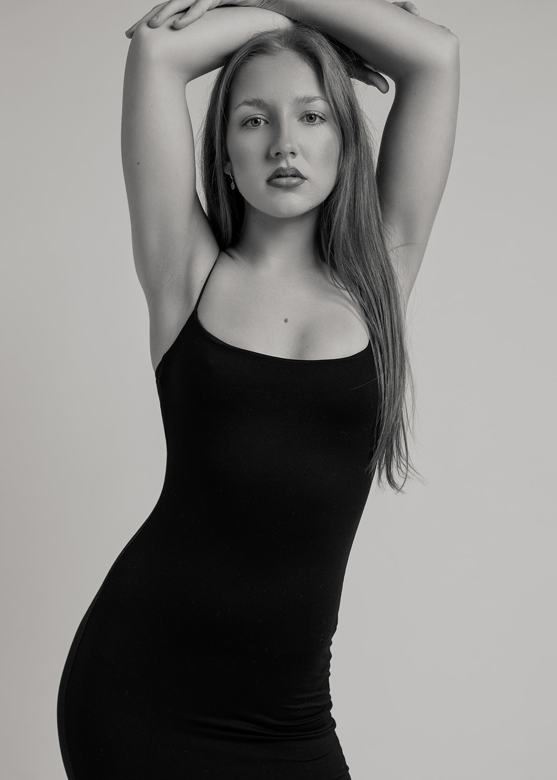 ELLA_J_SILHOUETTE_MODELS_FORWEB4
