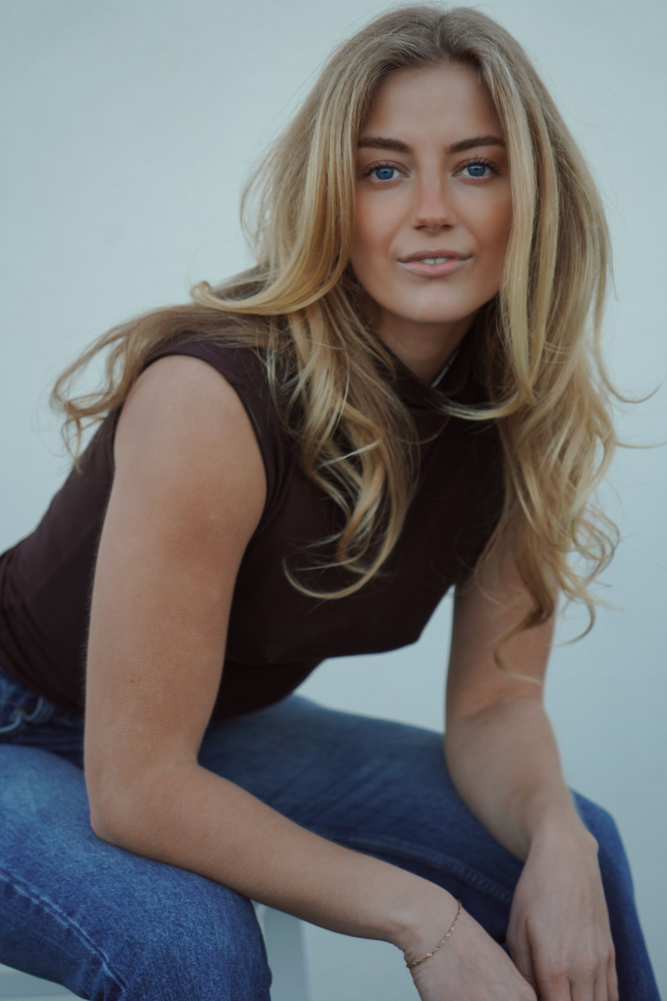 Web uploads (19.05 x 21.696 cm) - REBECCA_IMG_8